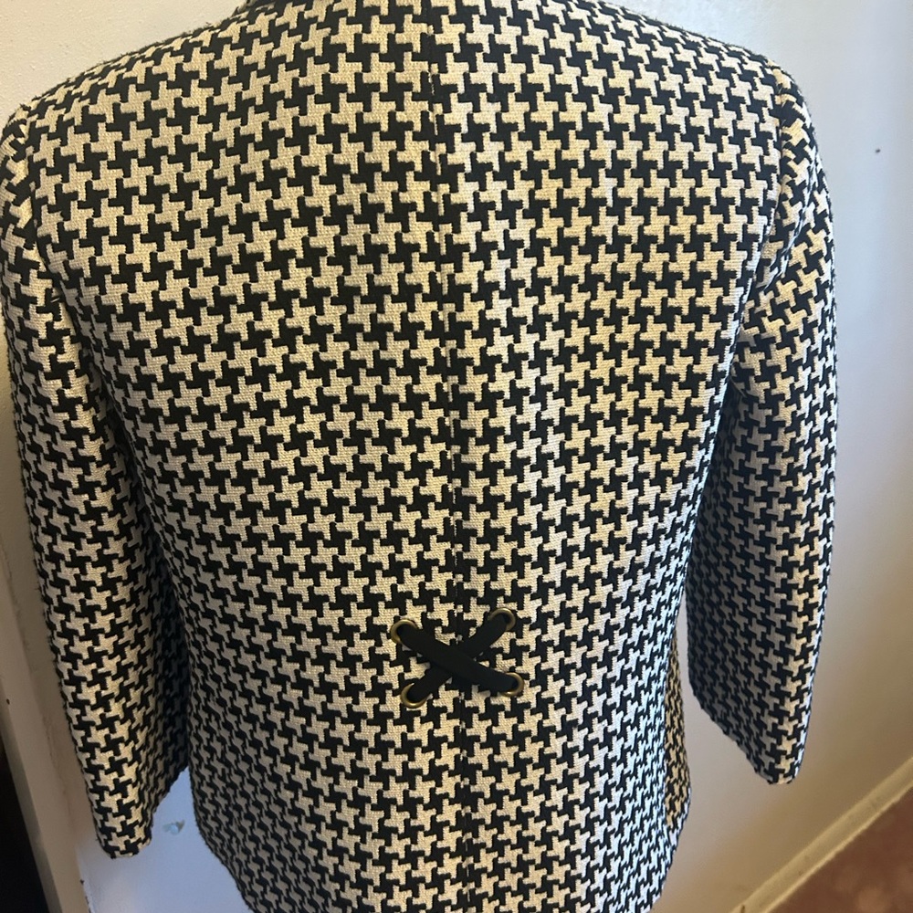 Kasper black and white houndstooth blazer jacket. Size 6 - Picture 3 of 5
